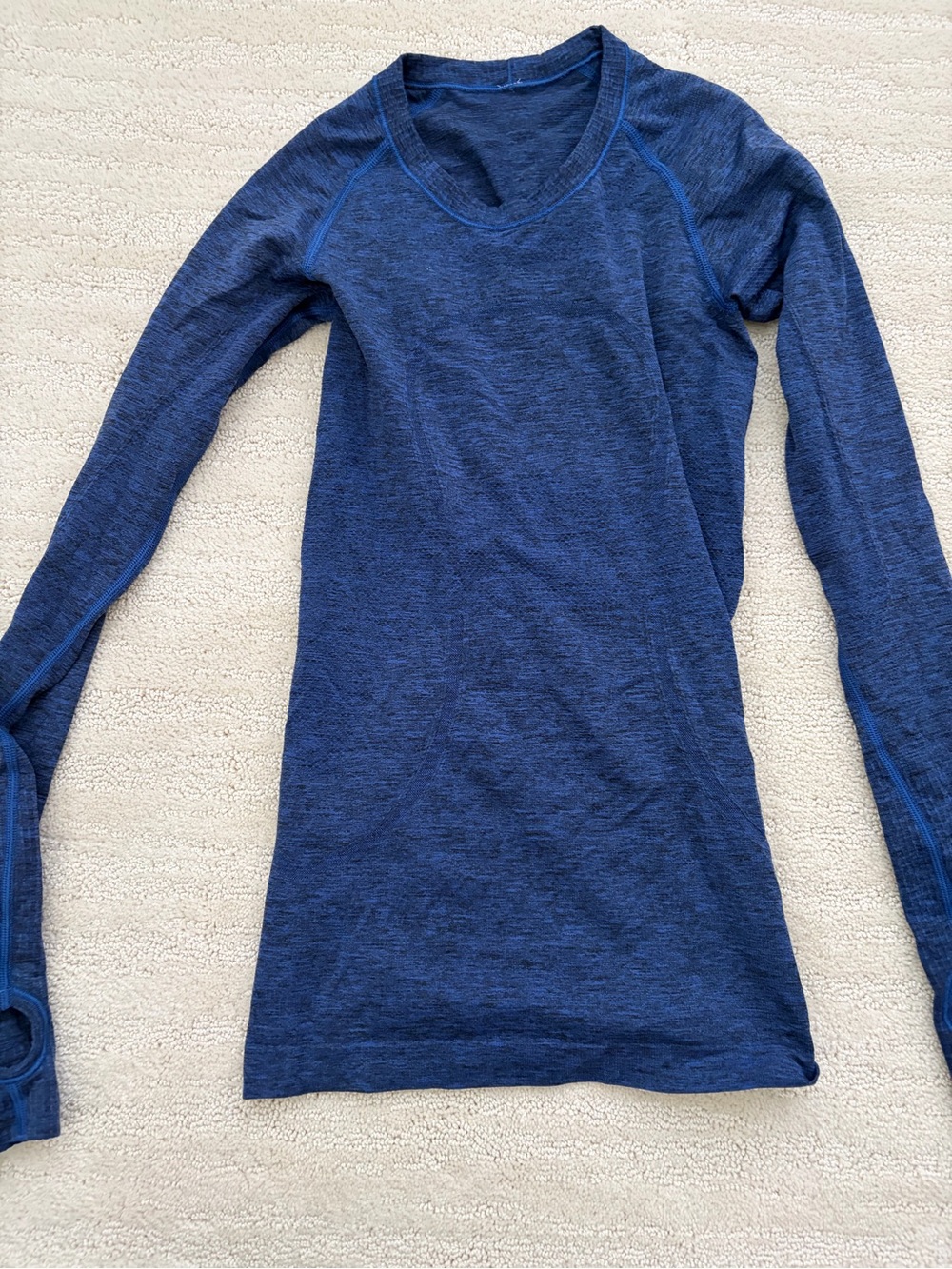 Lululemon Swiftly Tech Long-Sleeve Heathered Navy Performance Top